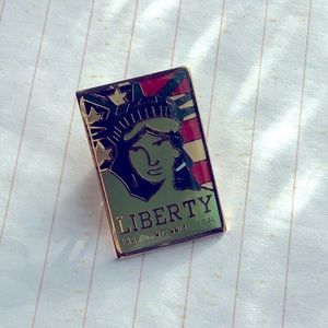 Lady Liberty Pin